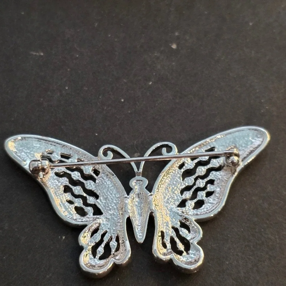 VTG Multi-Color Rhinestone Butterfly Brooch Silver Filigree‎ Spring Jewelry - Picture 6 of 12